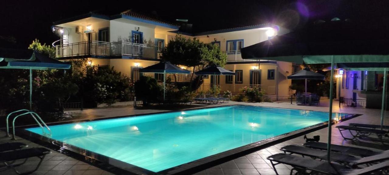 Blue White Apartments - Kefallonia Poolside Retreats Spartià Esterno foto