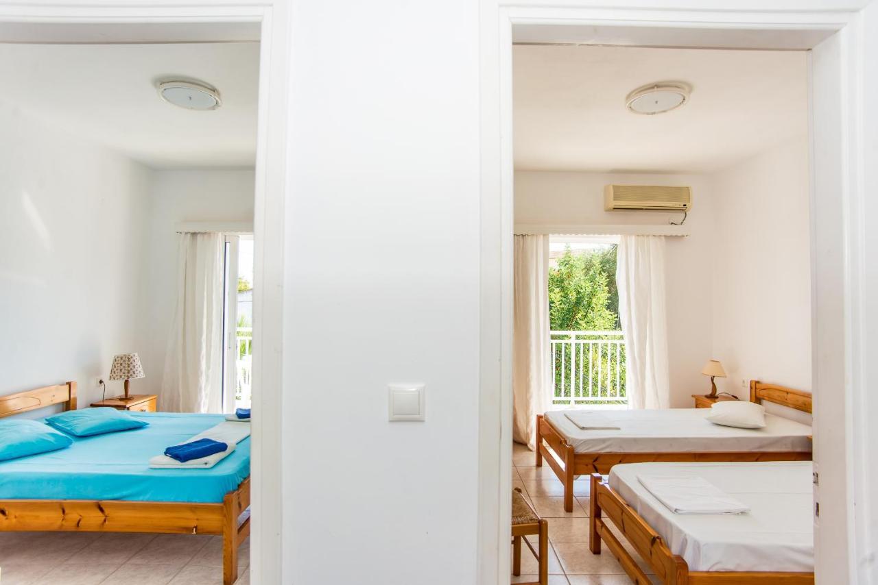 Blue White Apartments - Kefallonia Poolside Retreats Spartià Esterno foto