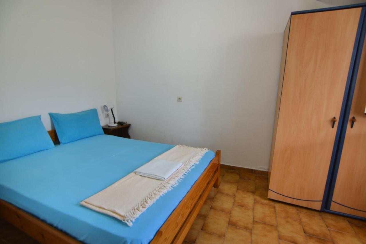 Blue White Apartments - Kefallonia Poolside Retreats Spartià Esterno foto
