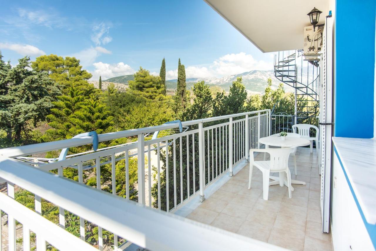Blue White Apartments - Kefallonia Poolside Retreats Spartià Esterno foto
