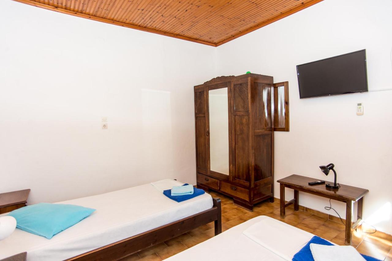 Blue White Apartments - Kefallonia Poolside Retreats Spartià Esterno foto