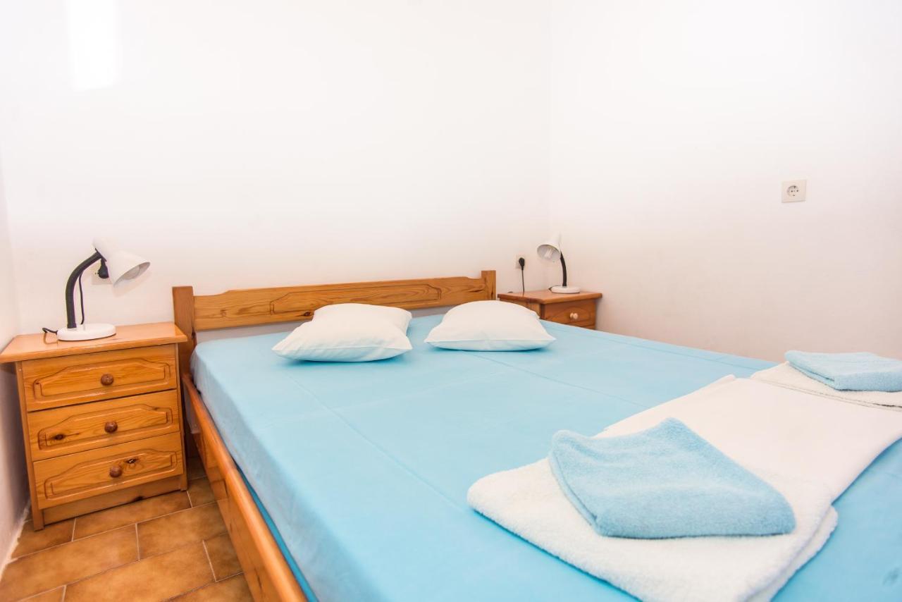 Blue White Apartments - Kefallonia Poolside Retreats Spartià Esterno foto